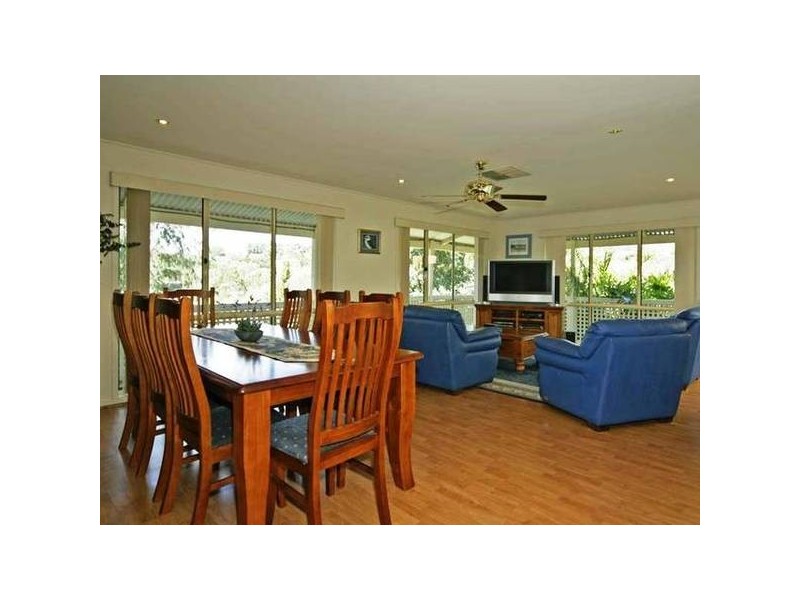 11 Glen Eyre Court, Aberfoyle Park SA 5159