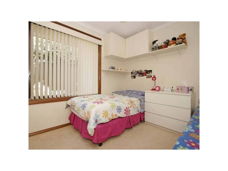 30 Torresan
Crescent, Flagstaff Hill SA 5159