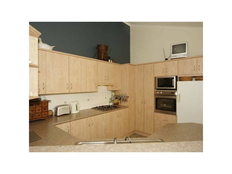 43 Kingfisher Circuit, Flagstaff Hill SA 5159