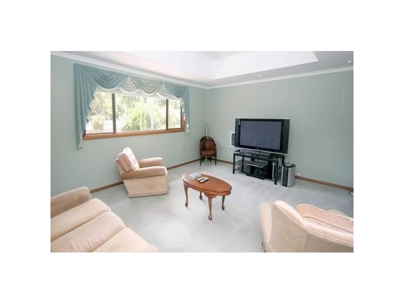 60 Horseshoe Drive, Aberfoyle Park SA 5159