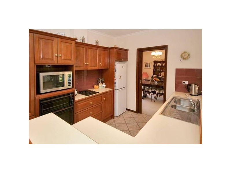 60 Horseshoe Drive, Aberfoyle Park SA 5159