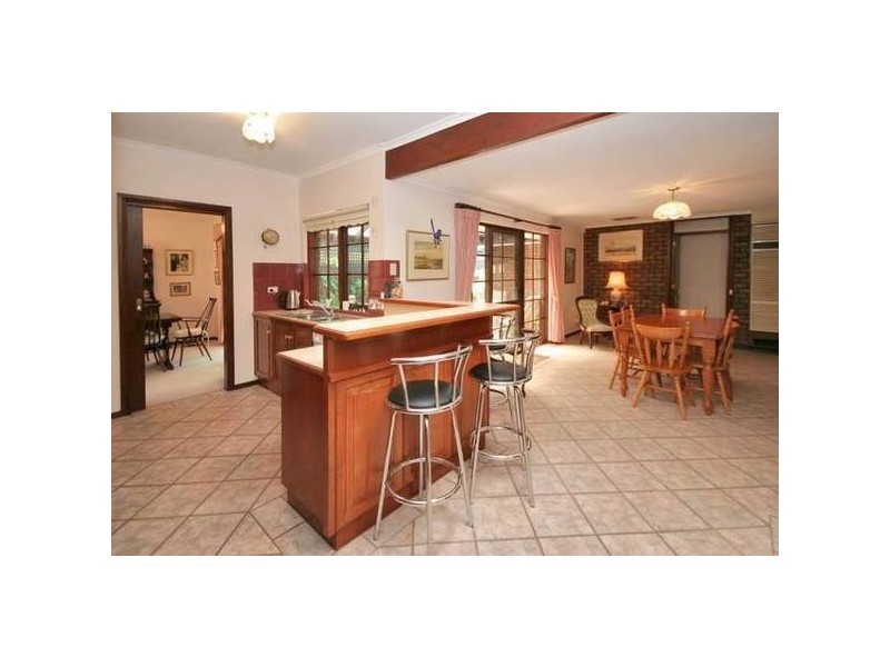 60 Horseshoe Drive, Aberfoyle Park SA 5159