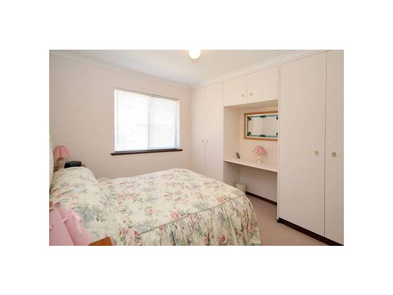 60 Horseshoe Drive, Aberfoyle Park SA 5159
