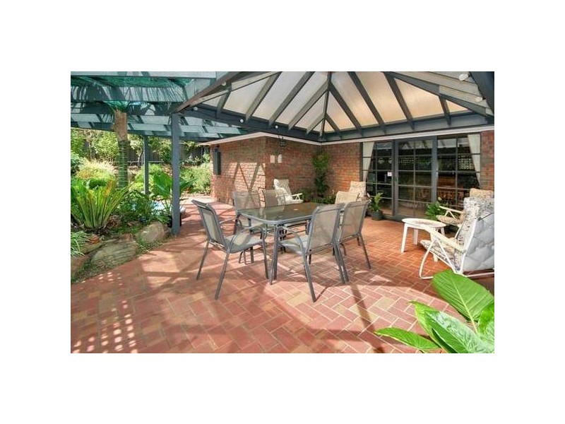 60 Horseshoe Drive, Aberfoyle Park SA 5159