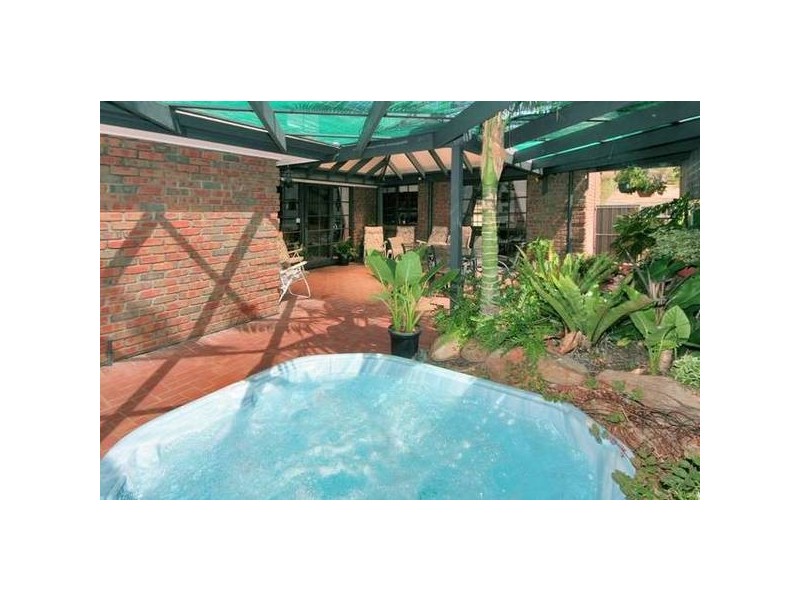 60 Horseshoe Drive, Aberfoyle Park SA 5159