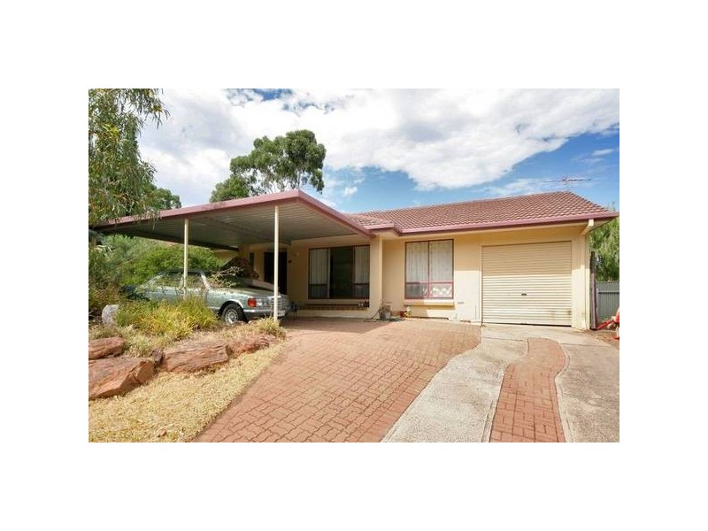 30 Roxanne Avenue, Aberfoyle Park SA 5159