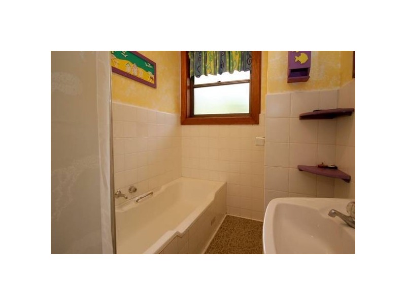 13 Corsair Street, Flagstaff Hill SA 5159