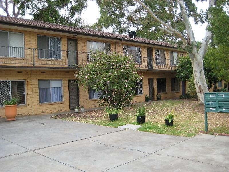 17/2 Emerson Road, Black Forest SA 5035