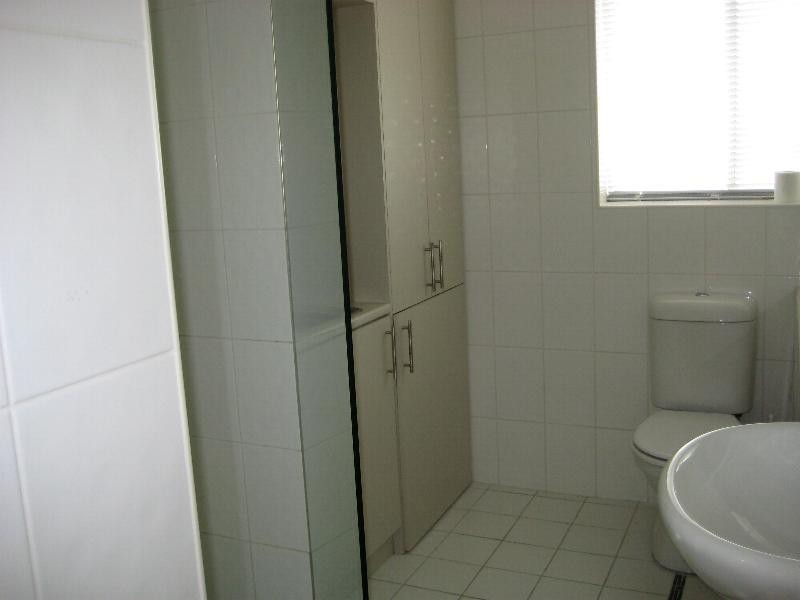 17/2 Emerson Road, Black Forest SA 5035