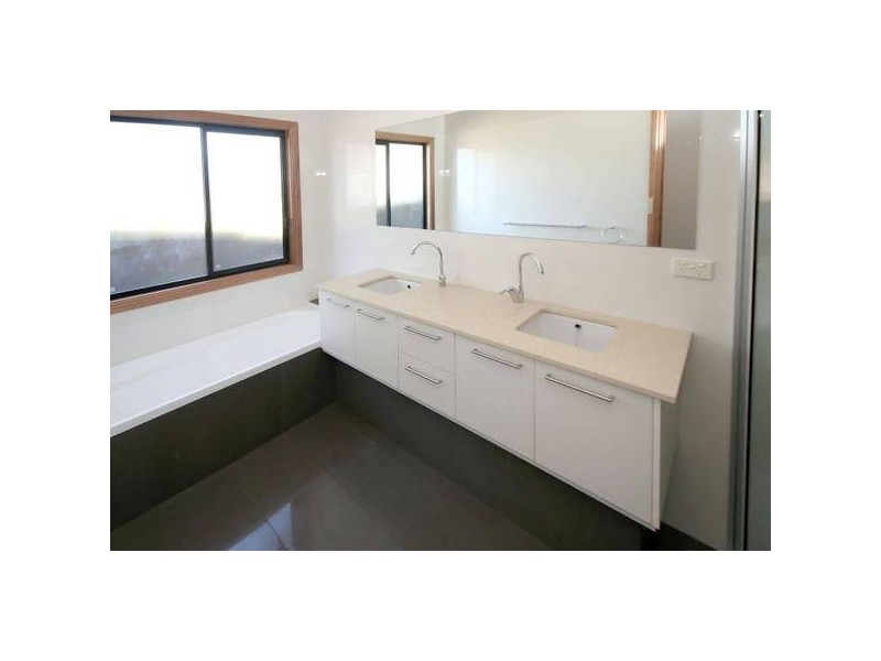 4a Melingie Court, Happy Valley SA 5159