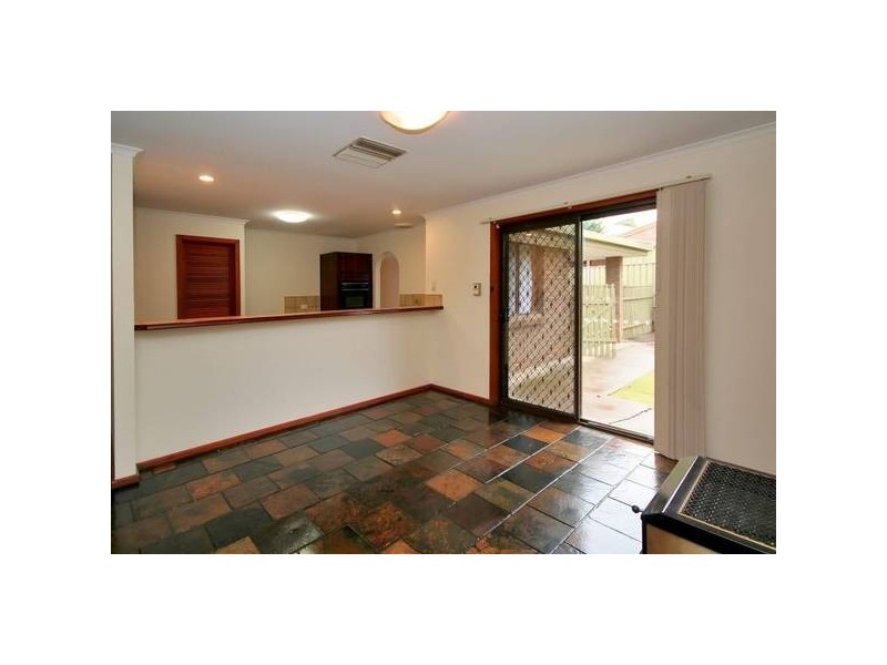 18 Vaucluse Drive, Happy Valley SA 5159