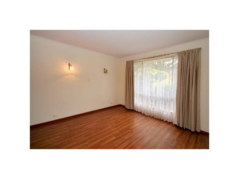 18 Vaucluse Drive, Happy Valley SA 5159