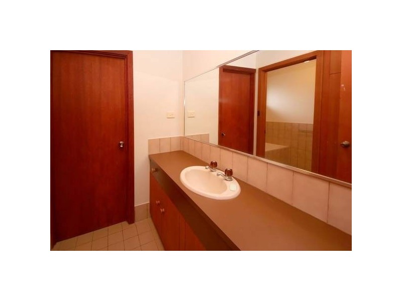 18 Vaucluse Drive, Happy Valley SA 5159