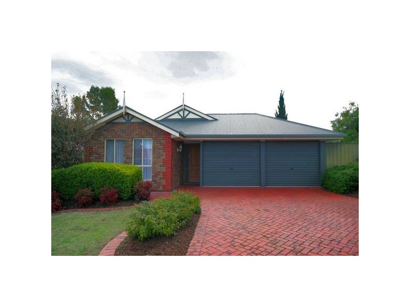 4 Topaz Close, Woodcroft SA 5162