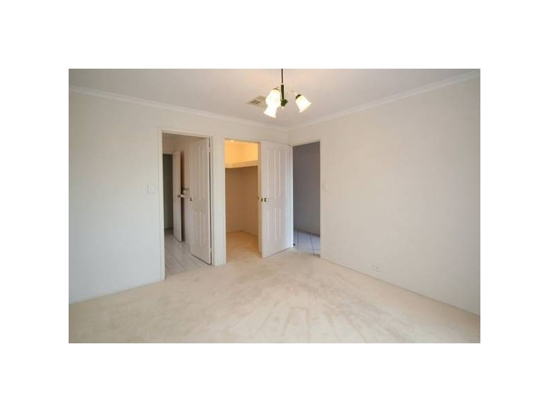 4 Topaz Close, Woodcroft SA 5162