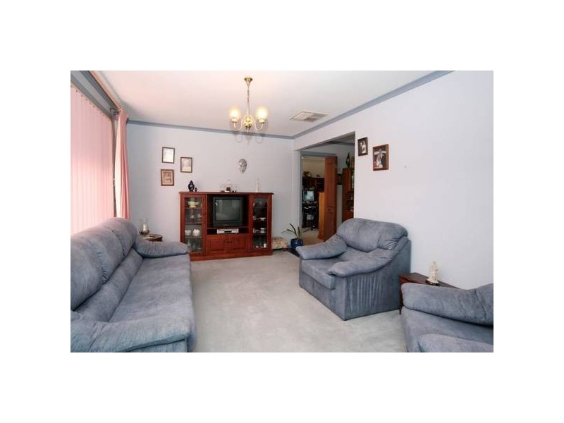 5 Poralka Crescent, Hallett Cove SA 5158