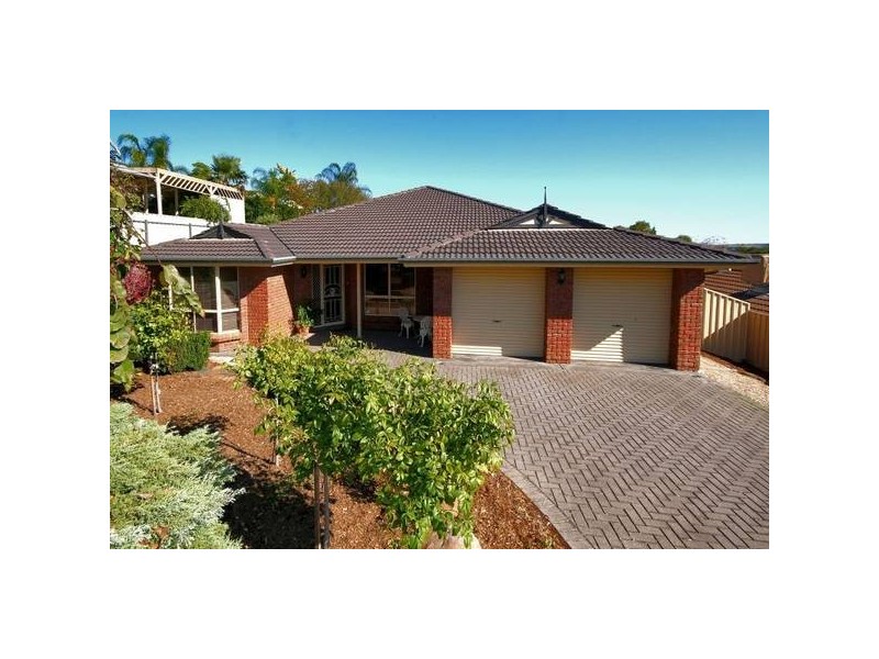 42 Horseshoe Drive, Woodcroft SA 5162