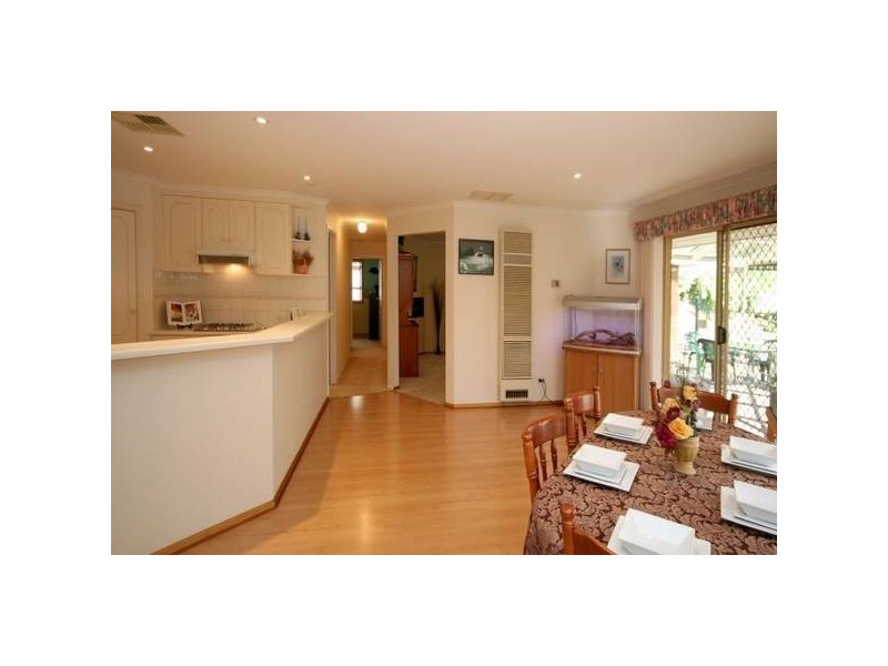 42 Horseshoe Drive, Woodcroft SA 5162