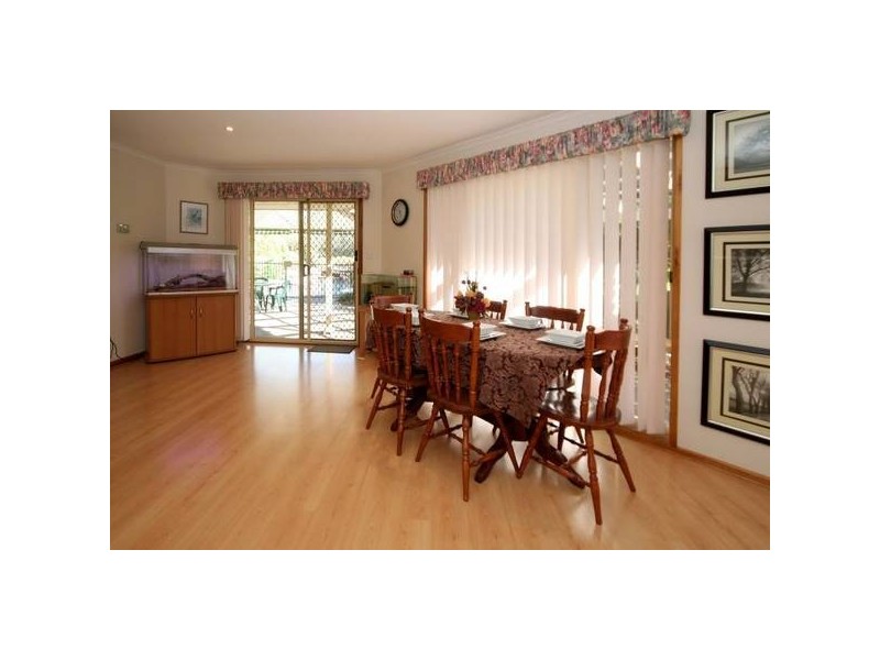 42 Horseshoe Drive, Woodcroft SA 5162