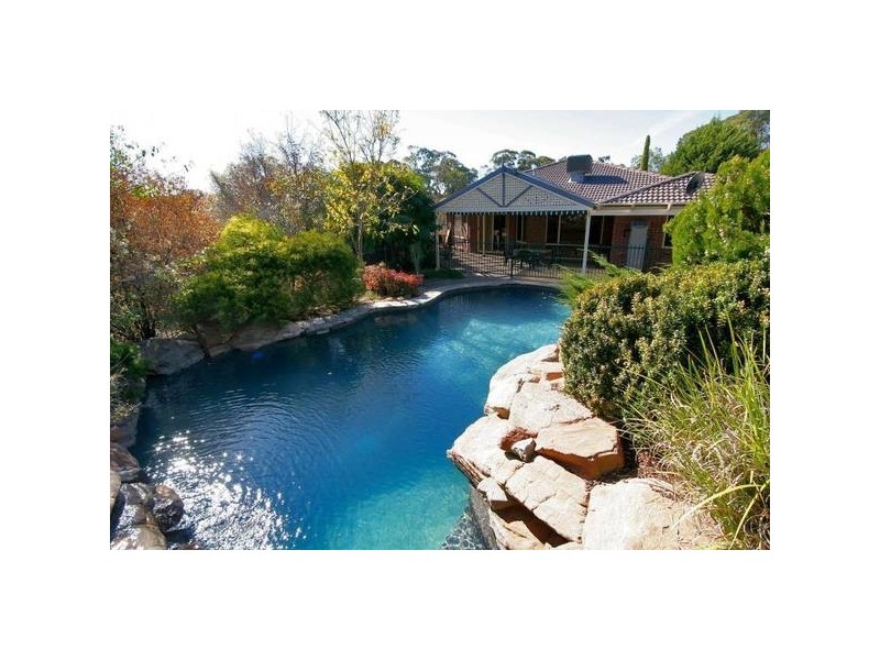 42 Horseshoe Drive, Woodcroft SA 5162