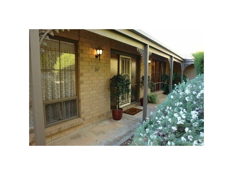 31 Woodhall Drive, Happy Valley SA 5159
