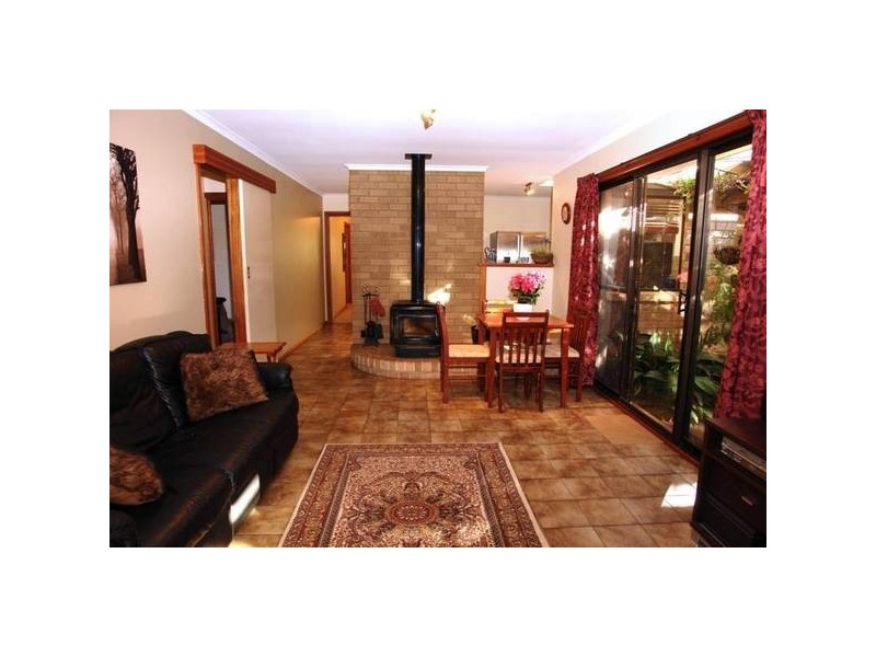 31 Woodhall Drive, Happy Valley SA 5159