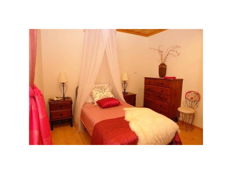 31 Woodhall Drive, Happy Valley SA 5159