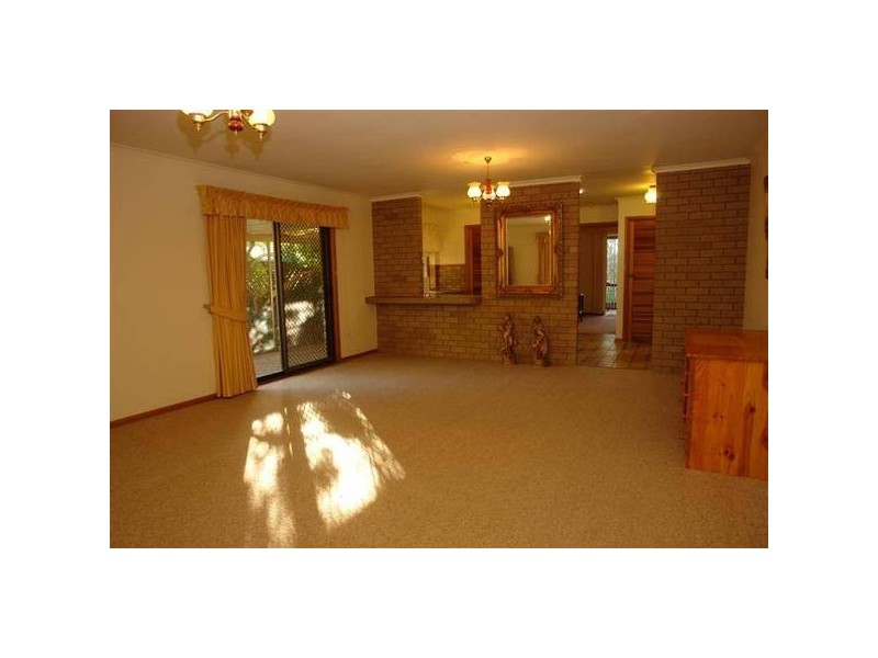 31 Woodhall Drive, Happy Valley SA 5159