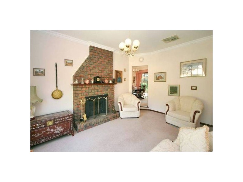 60 Horseshoe Drive, Aberfoyle Park SA 5159