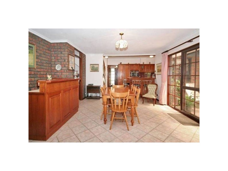 60 Horseshoe Drive, Aberfoyle Park SA 5159