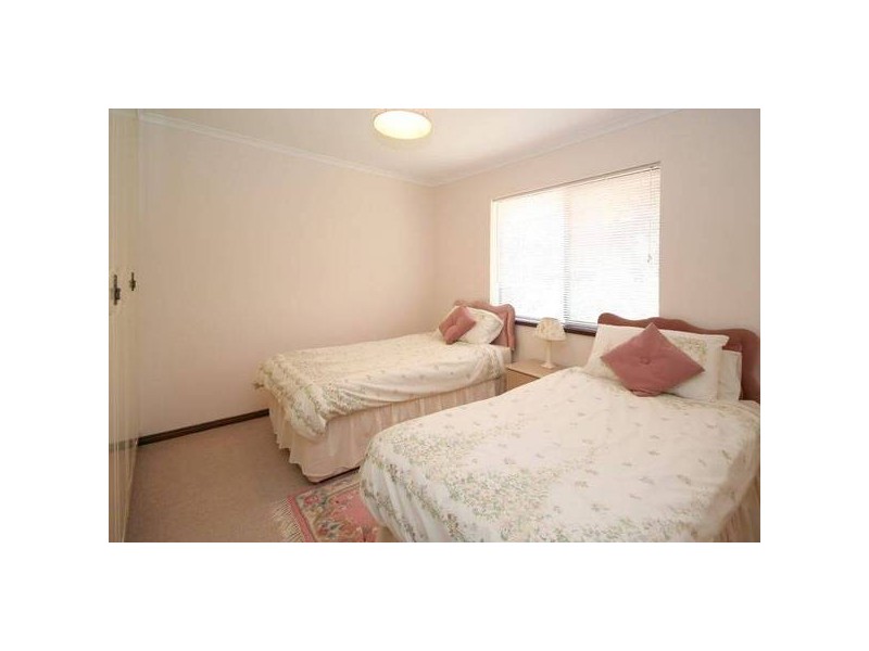 60 Horseshoe Drive, Aberfoyle Park SA 5159