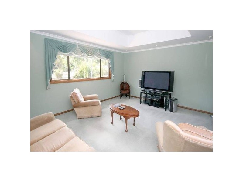 60 Horseshoe Drive, Aberfoyle Park SA 5159