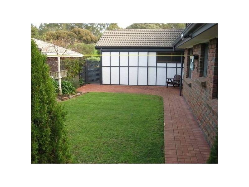 60 Horseshoe Drive, Aberfoyle Park SA 5159