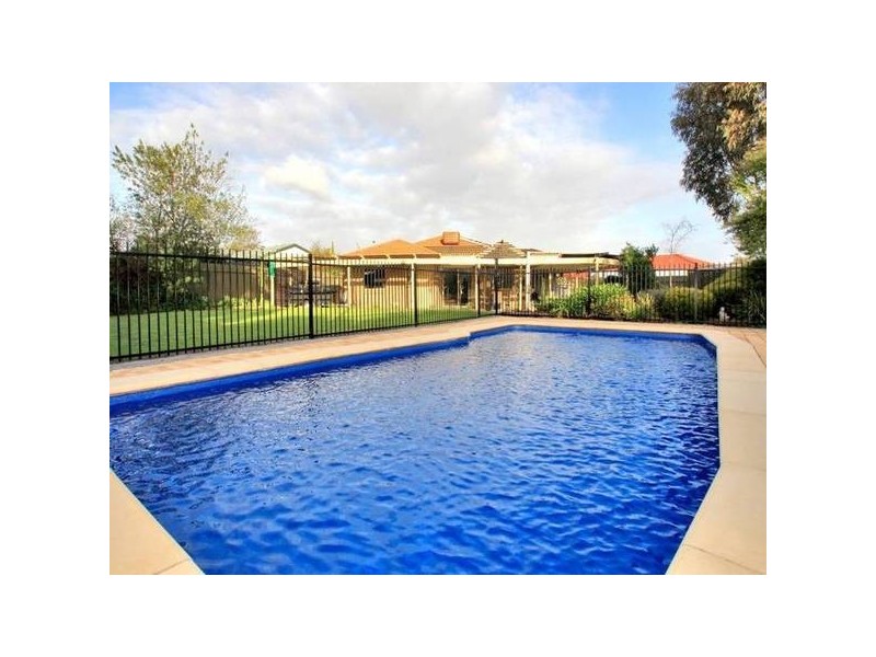 7 Marena Court, Woodcroft SA 5162