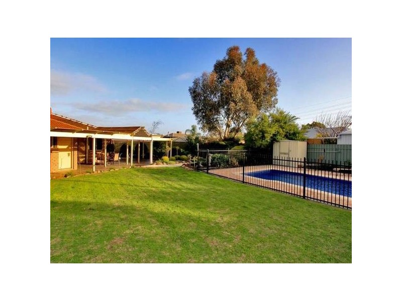 7 Marena Court, Woodcroft SA 5162