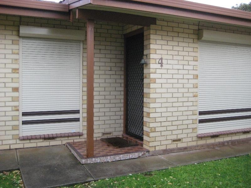 4/15 Booth Avenue, Morphett Vale SA 5162