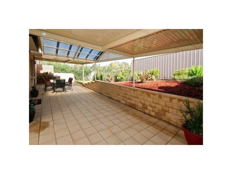 60 Estate Drive, Flagstaff Hill SA 5159