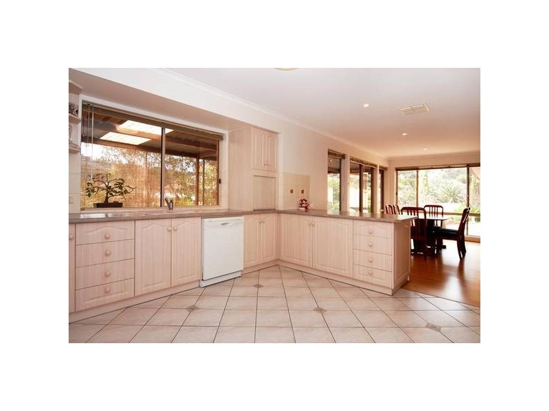 22 Evandale Circuit, Happy Valley SA 5159