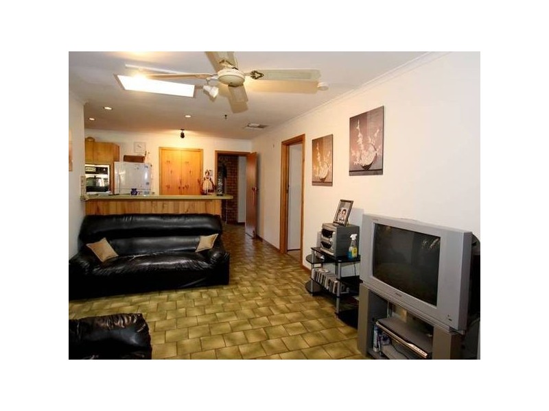 39 Torrens Street, Happy Valley SA 5159