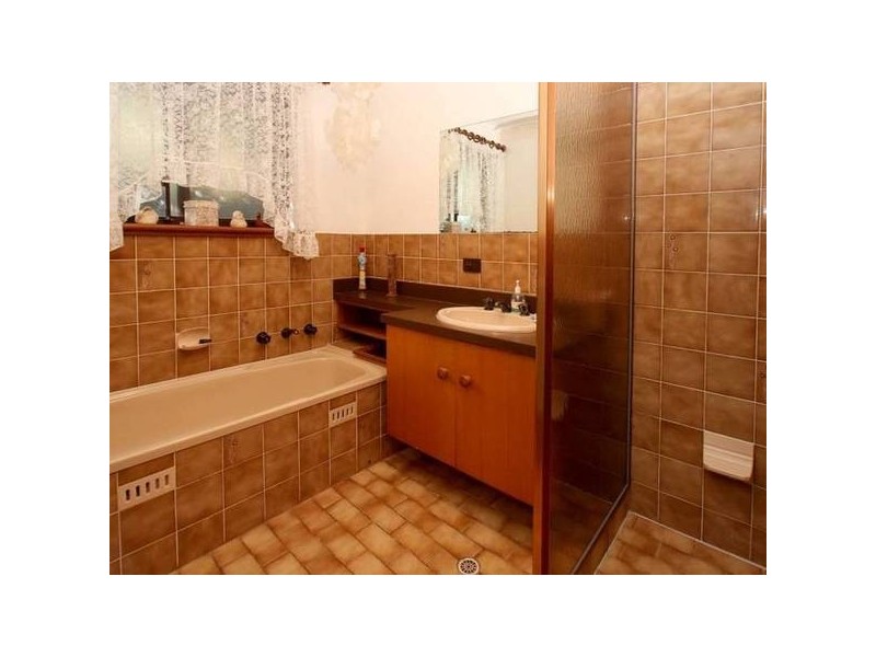 39 Torrens Street, Happy Valley SA 5159
