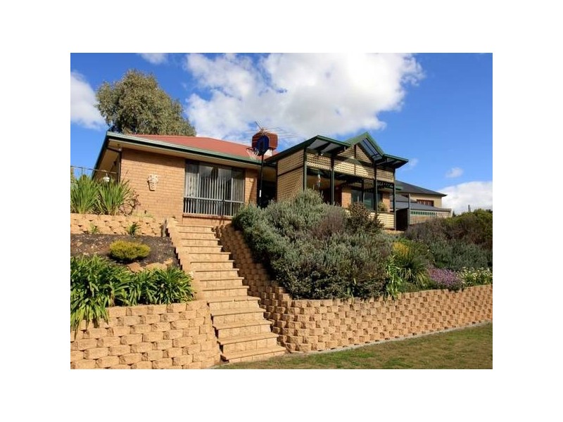 74 Seaview Drive, Happy Valley SA 5159