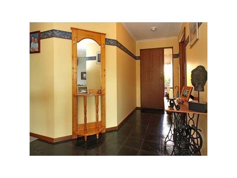 74 Seaview Drive, Happy Valley SA 5159