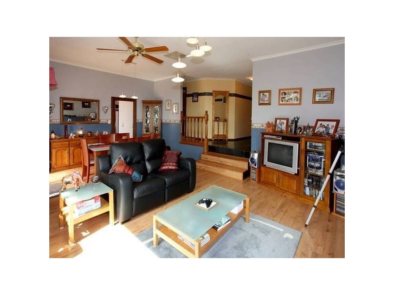 74 Seaview Drive, Happy Valley SA 5159