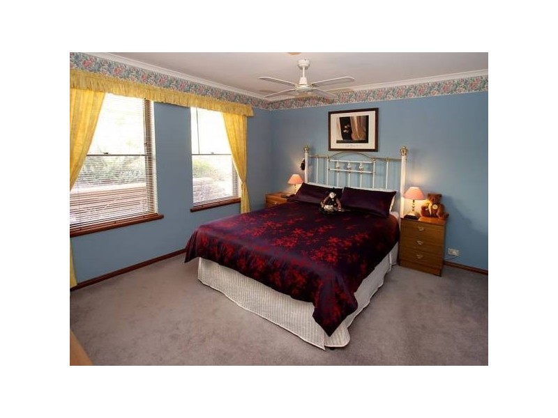 74 Seaview Drive, Happy Valley SA 5159