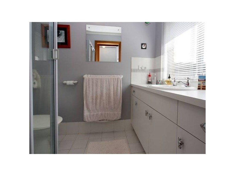 74 Seaview Drive, Happy Valley SA 5159