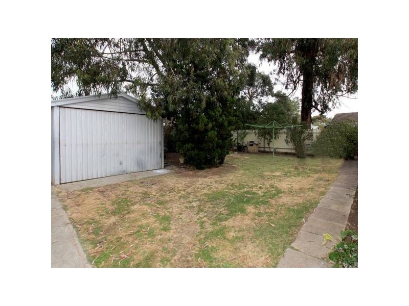 7 Lyle Street, Happy Valley SA 5159