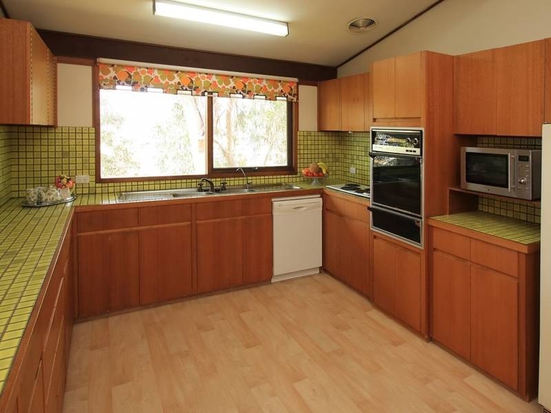 8 Wayne Avenue, Darlington SA 5047