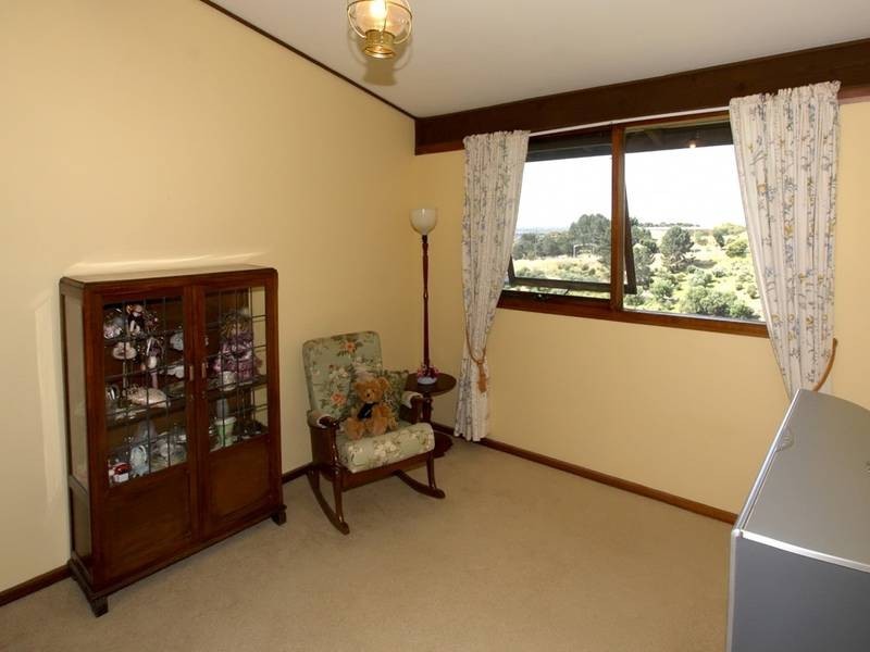 8 Wayne Avenue, Darlington SA 5047