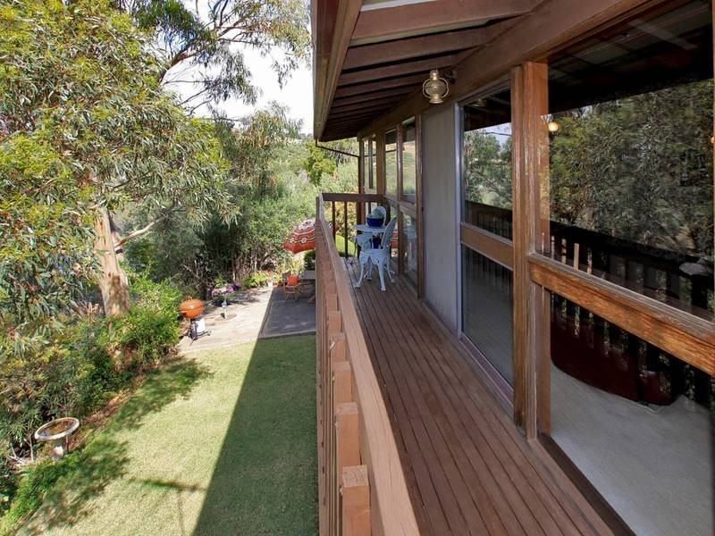 8 Wayne Avenue, Darlington SA 5047