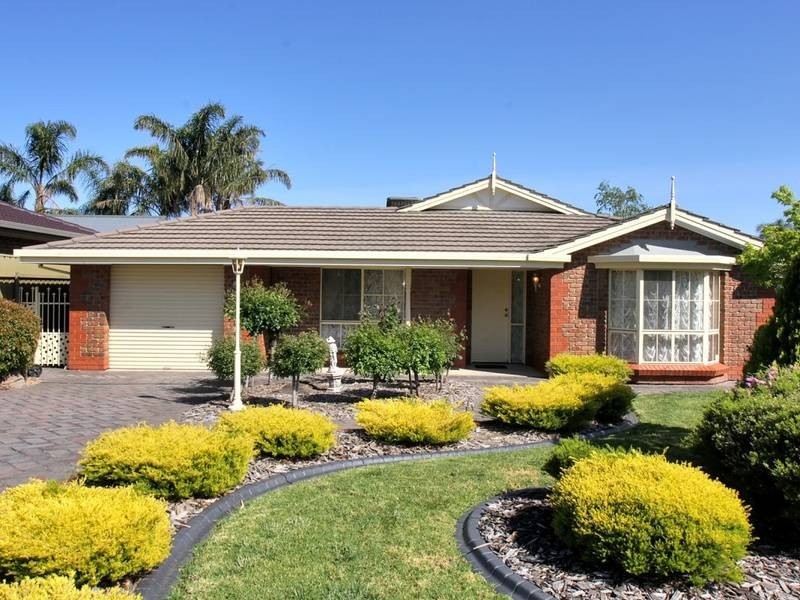 5 La Salle Court, Happy Valley SA 5159